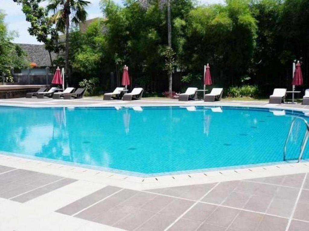Kyriad Bumiminang Hotel Padang  Exterior photo